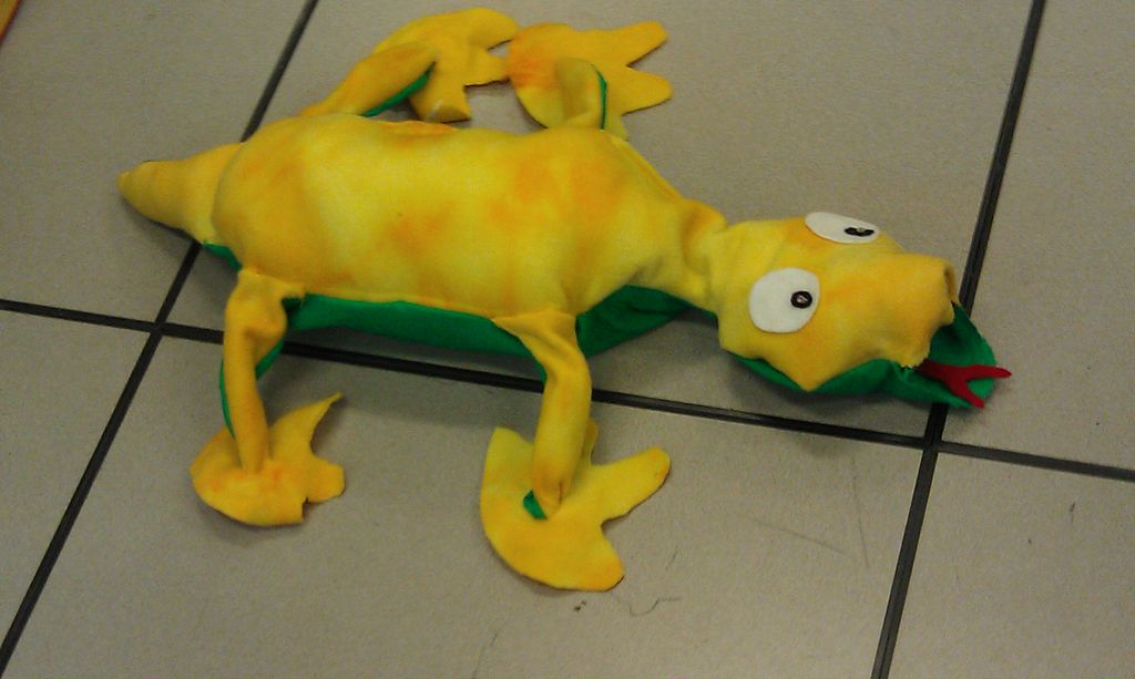 Stuffed mechanical lizard
